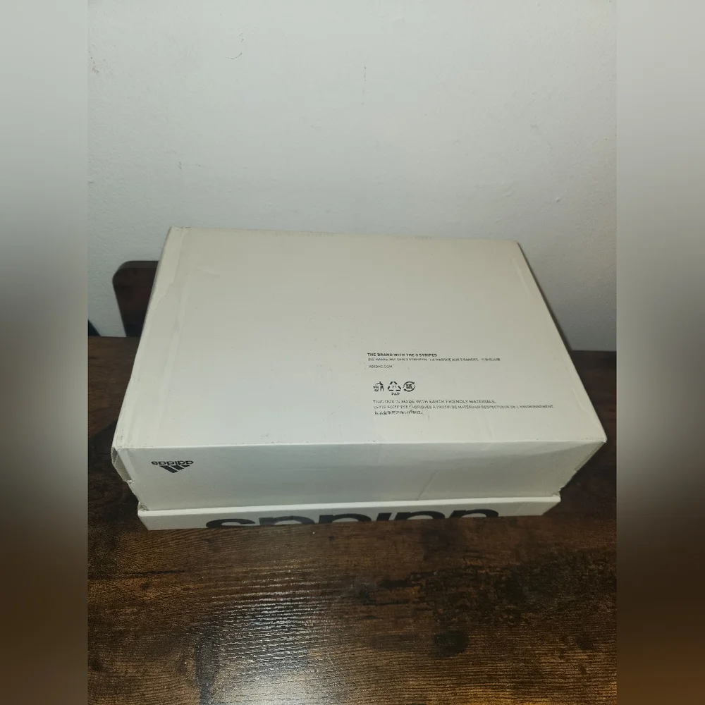 Adidas Empty Box - White/Black